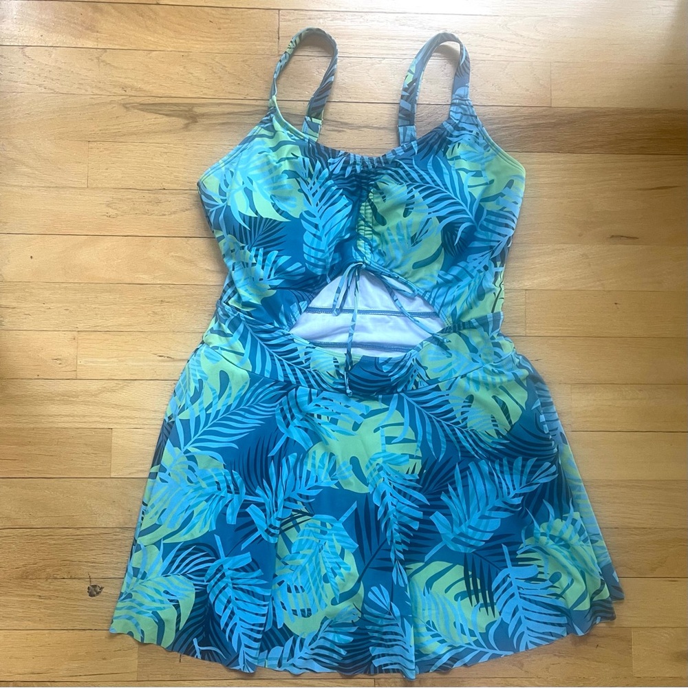 Vibrant Blue & Green One Piece Swimdress with Cut out & Skirted Bottom. 14W NWOT